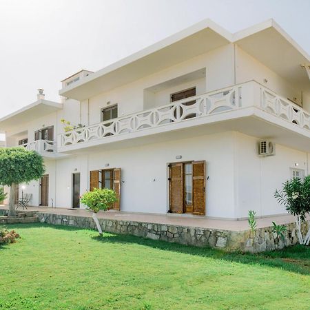 Villa Katrin Kissamos Exterior photo